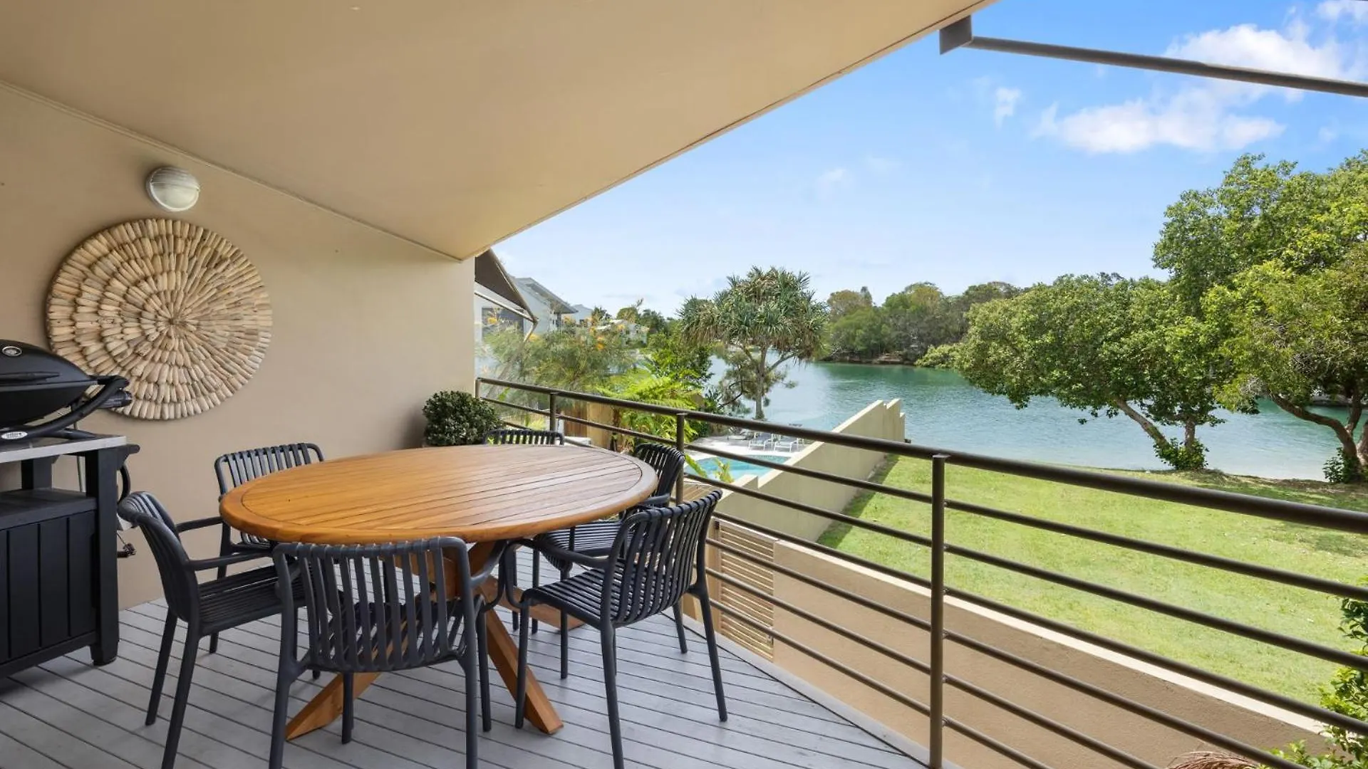 2-Villa Marina 106 Noosa Parade Noosaville Qld 4566 Apartamento