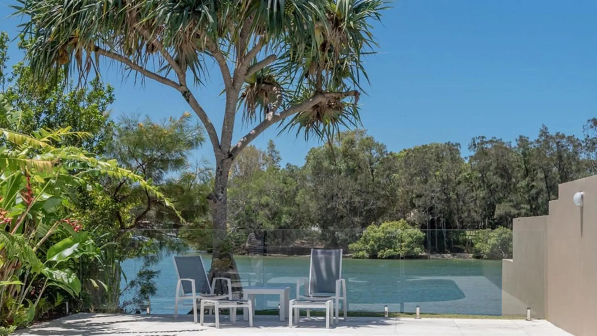 2-Villa Marina 106 Noosa Parade Noosaville Qld 4566